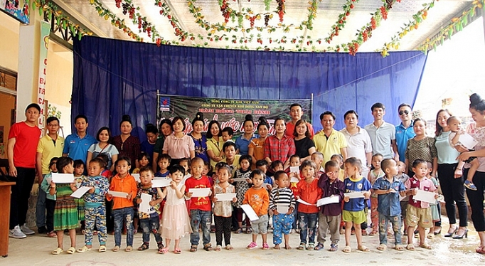 pv gas huong ung thang thanh nien tinh nguyen vi cong dong