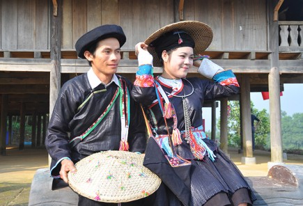 bao ve hanh phuc duoi moi nep nha