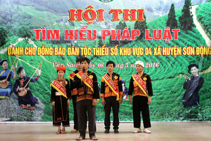 Phổ biến pháp luật cho đồng bào dân tộc thiểu số