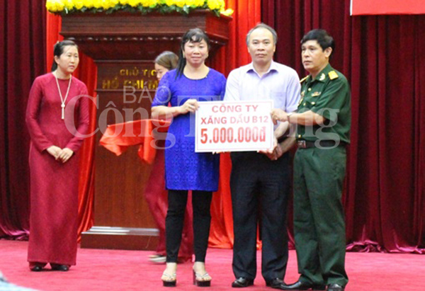 Công ty Xăng dầu B12- thiết thực các hoạt động “uống nước nhớ nguồn”