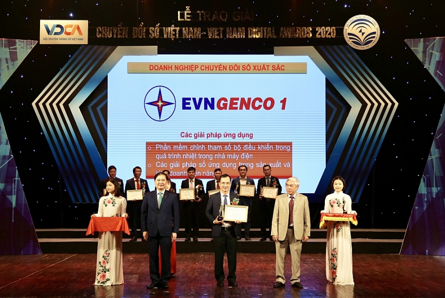 Chuyển đổi số trước hết là “chuyển đổi nhận thức” của người lao động