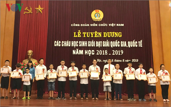 tuyen duong 186 hoc sinh doat giai quoc gia quoc te