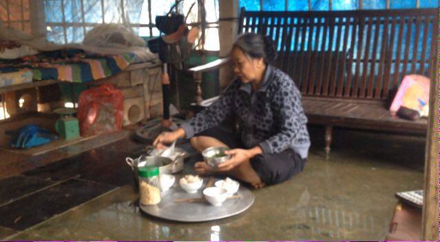 Xóm Bụi nơi bãi giữa sông Hồng