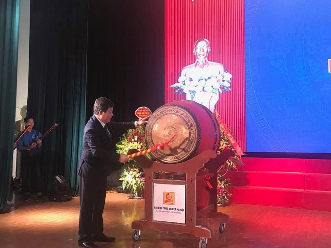 truong dai hoc cong nghiep ha noi khai giang nam hoc moi voi hon 9000 tan sinh vien