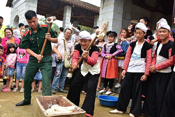 Tôn vinh giá trị văn hóa truyền thống vùng Đông Bắc ton vinh gia tri van hoa truyen thong vung dong bac