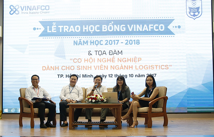 Trao học bổng Vinafco & Tọa đàm cơ hội nghề nghiệp dành cho sinh viên ngành Logistics