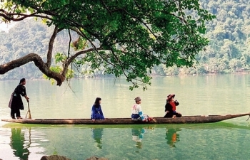 chuyen xoa doi ngheo o huyen vung cao ba be