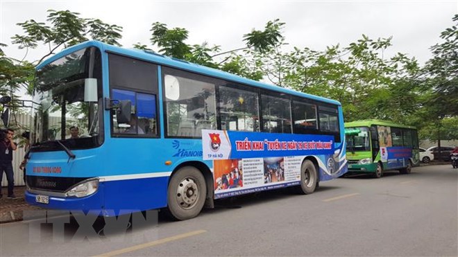 ha noi mo nhieu tuyen xe buyt moi luong hanh khach tang cao