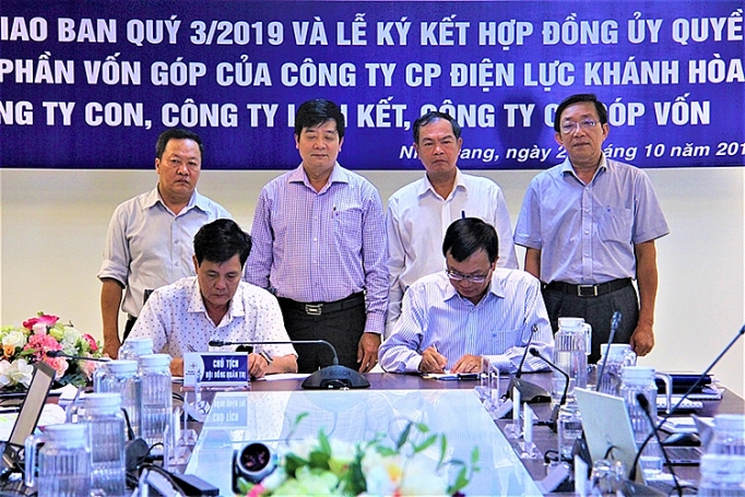 pc khanh hoa ky ket hop dong uy quyen quan ly von