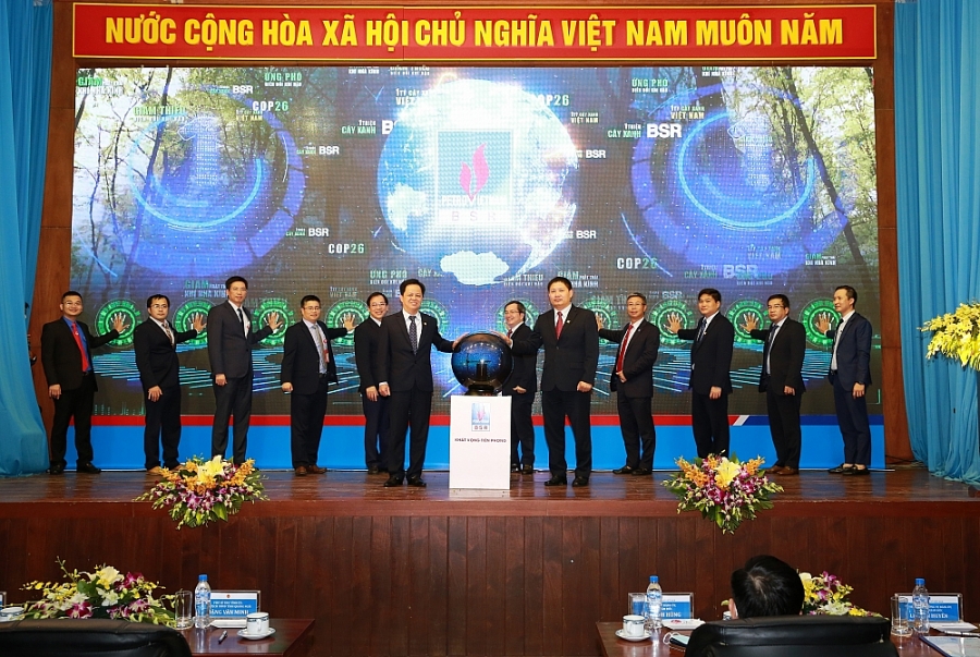 Ban lãnh đạo BSR thực hiện nghi thức giao ước thi đua năm 2022