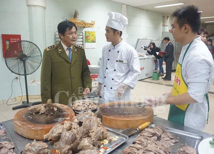 Nghệ An: Tăng cường chống buôn lậu, gian lận thương mại, hàng giả trong dịp Tết