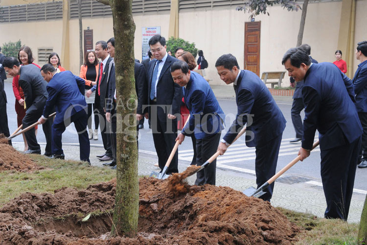 Nhân lực chất lượng cao đòi hỏi đổi mới toàn diện trong đào tạo