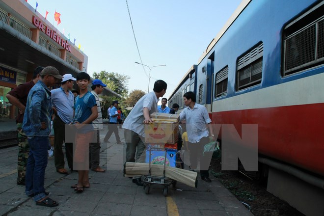 Tăng cường các toa tàu phục vụ hành khách trong dịp nghỉ Lễ 30/4