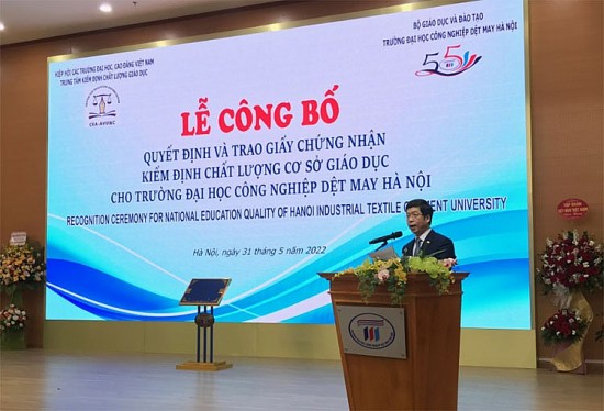 htu vao top 50 truong dai hoc duoc cong nhan dat tieu chuan chat luong giao duc