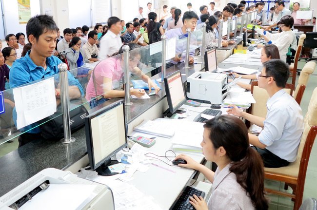 Miệt mài cải cách vẫn chưa hết... bệnh vô cảm