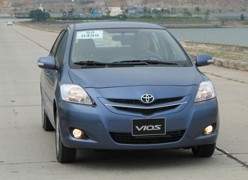 Toyota Việt Nam triệu hồi gần 4.000 xe Vios