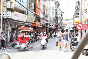 ha noi phat trien cac nganh dich vu chat luong cao nham giam phat thai