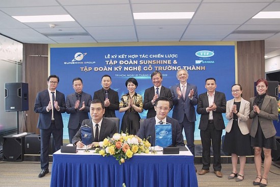 Sunshine Group ký kết hợp tác chiến lược với Tập đoàn Kỹ nghệ gỗ Trường Thành