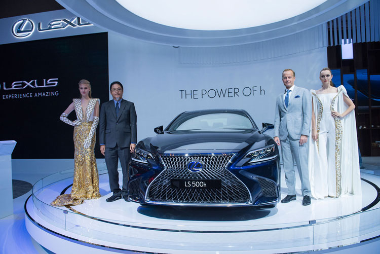 Lexus,ữngbướcđitiênphongtrongcôngnghệ<strong>hoàng anh gia lai vs</strong> những bước đi tiên phong trong công nghệ Hybrid