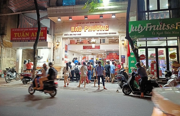 Thị trường bánh trung thu: Sức mua giảm vì giá đồng loạt tăng