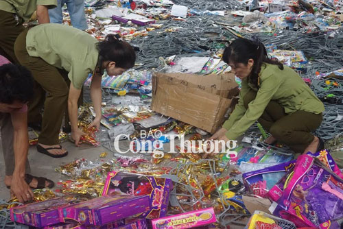 Nghệ An: Tiêu hủy hàng giả, hàng lậu trị giá gần 500 triệu đồng