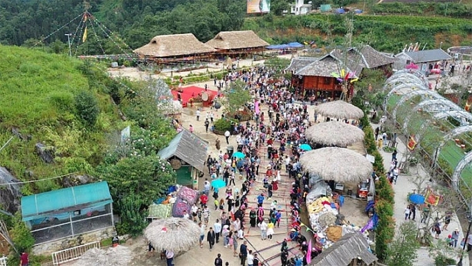 oscar du lich the gioi vinh danh sun world fansipan legend la diem du lich van hoa hap dan hang dau the gioi 2019