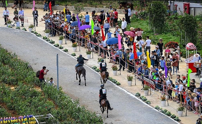 oscar du lich the gioi vinh danh sun world fansipan legend la diem du lich van hoa hap dan hang dau the gioi 2019