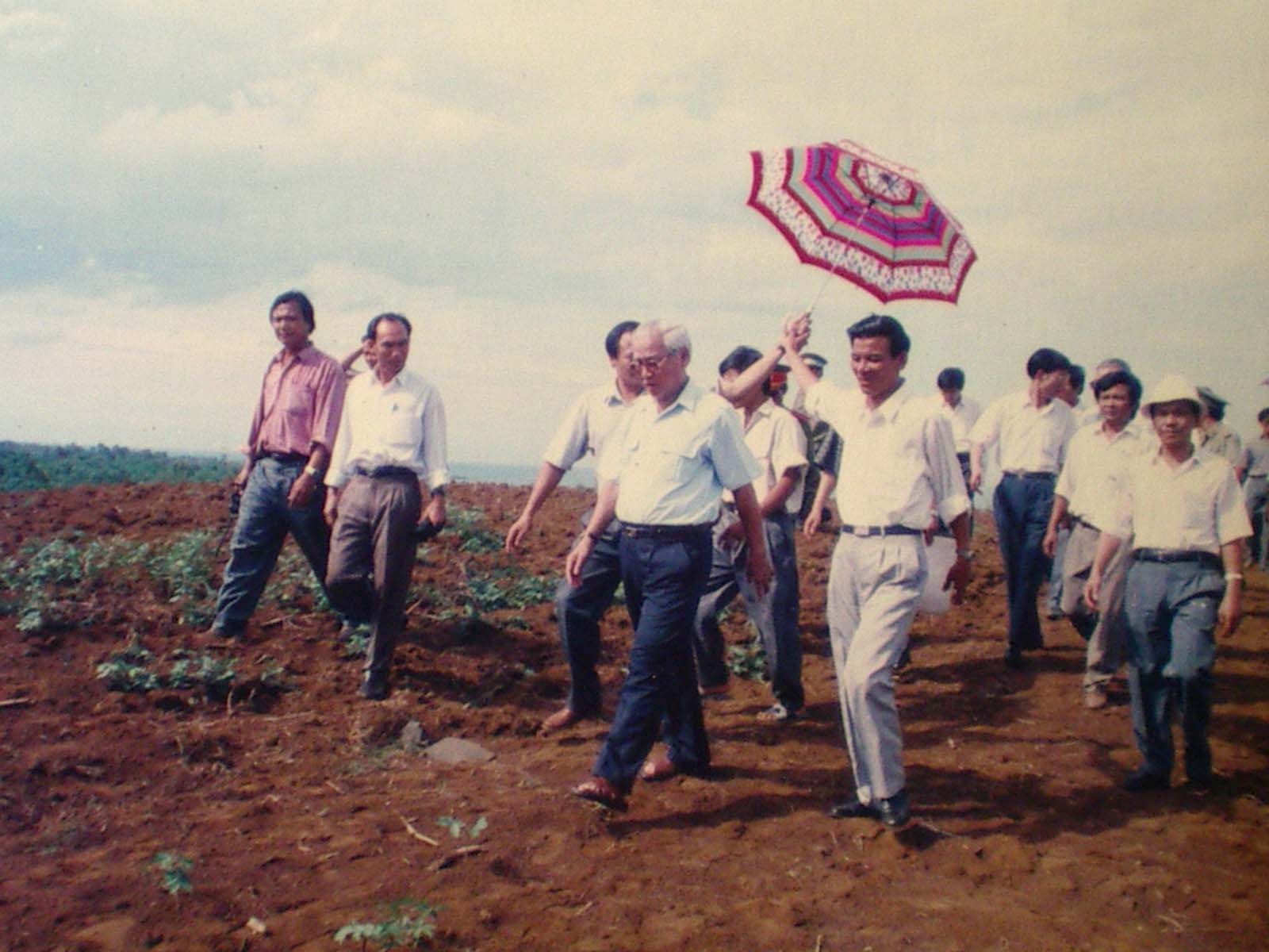 Võ Văn Kiệt - Người tiên phong: ‘Khai sinh’ nhà máy lọc dầu Dung Quất