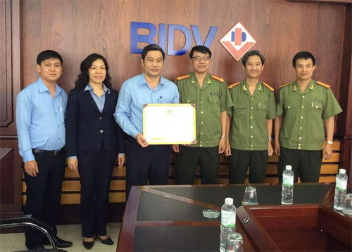 BIDV Khánh Hòa phối hợp cơ quan công an bắt tội phạm thẻ