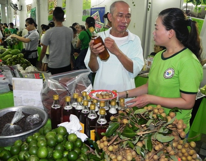 Chợ Tết xanh