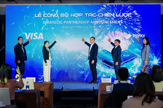 visa va vnpay hop tac chien luoc thuc day thanh toan so tai viet nam