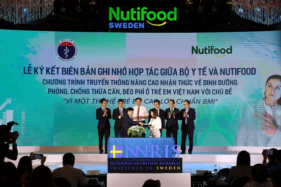Ra mắt Viện Nghiên cứu Dinh dưỡng Nutifood Thụy Điển - NNRIS