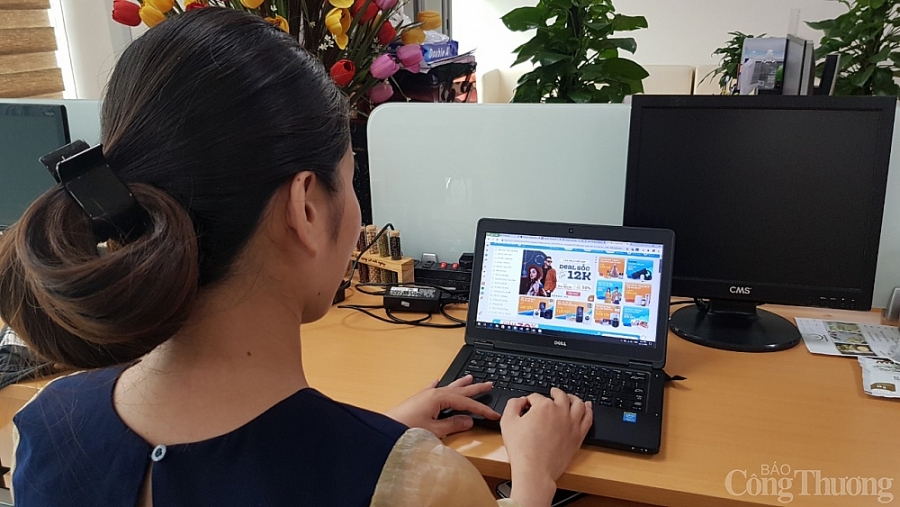 Tăng bảo vệ quyền lợi cho người tiêu dùng khi mua sắm trực tuyến