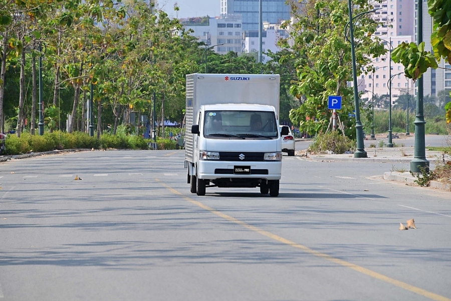 Xe tải nhẹ Suzuki Carry Pro: Nhiều lợi thế trong vận chuyển hàng hóa ở đô thị