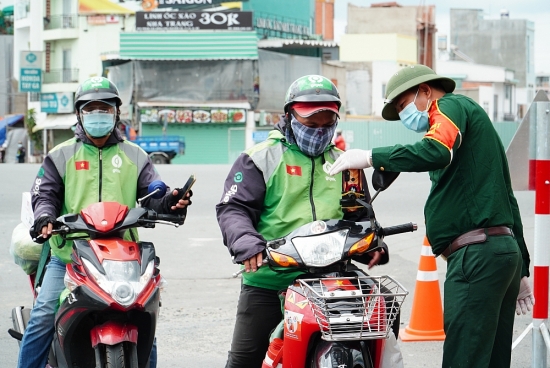 Gojek hỗ trợ đối tác tài xế khó khăn bị ảnh hưởng thu nhập