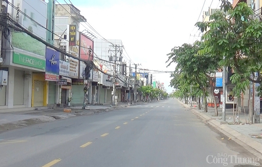TP. Hồ Chí Minh ngày đầu thực hiện “ai ở đâu ở yên đó”