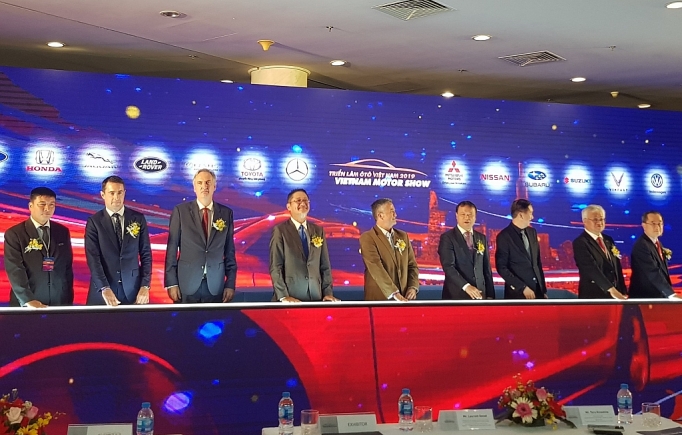 ky vong kich cau thi truong o to cuoi nam qua vietnam motor show 2019