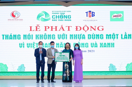 1500 truong hoc cung nestle milo noi khong voi nhua dung mot lan