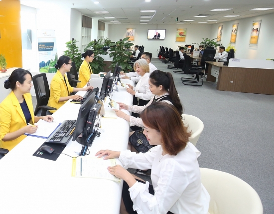 sun life viet nam lan thu 4 nhan giai thuong tu tap chi tai chinh quoc te