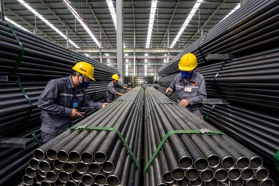 nganh thep se huong loi nho xu huong dau tu cong trong 2021