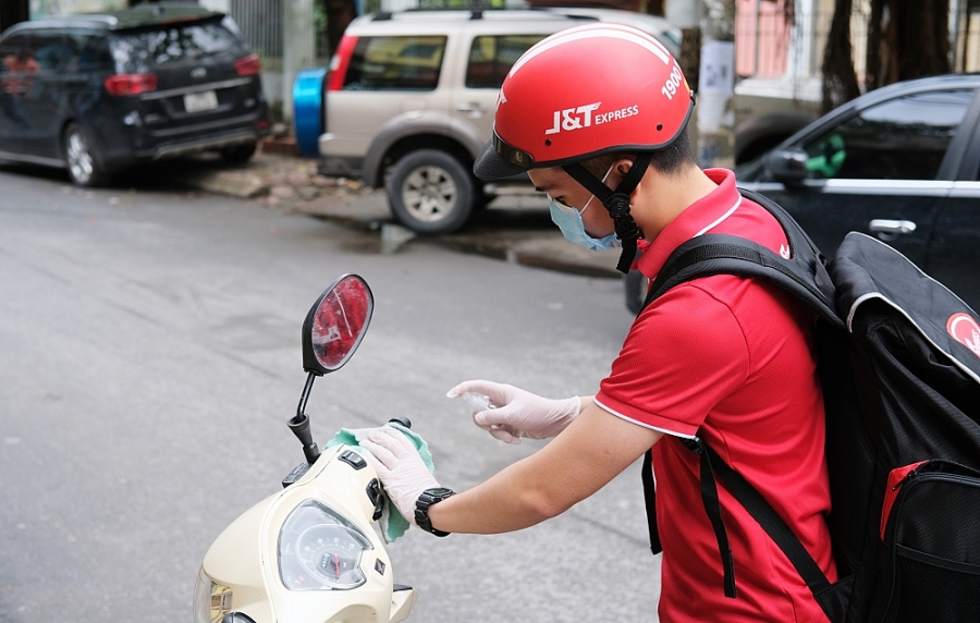 Đâu là yếu tố giữ và thu hút nhân sự ngành chuyển phát nhanh mùa cuối năm?