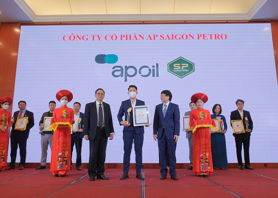 AP Saigon Petro đạt danh hiệu Top 5 thương hiệu dầu nhớt dẫn đầu Việt Nam