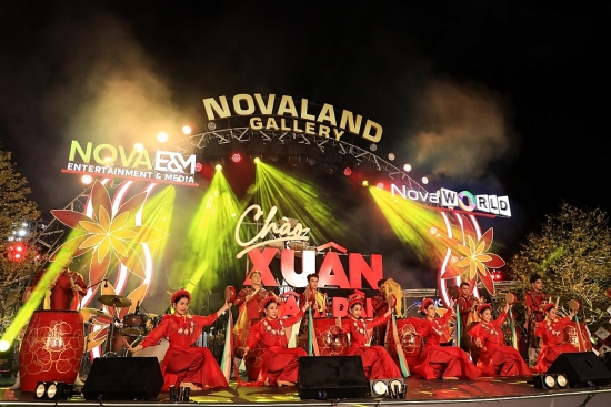 New Year Show - Ấn tượng khởi đầu cho năm mới bừng sáng tại Novaland Gallery