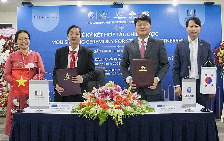 Ngân hàng Shinhan ký kết hợp tác chiến lược với Công ty Khôi Nguyên - KNE