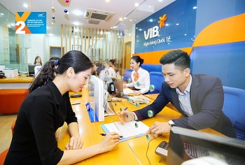 VIB miễn toàn bộ phí rút tiền ATM và phí chuyển tiền