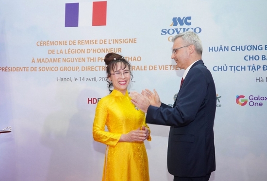 ba nguyen thi phuong thao nhan huan chuong bac dau boi tinh cua phap trao tang