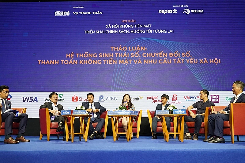 neu thi truong thanh toan khong tien mat la cai banh thi vietjet la bot no lam cai banh nay lon hon
