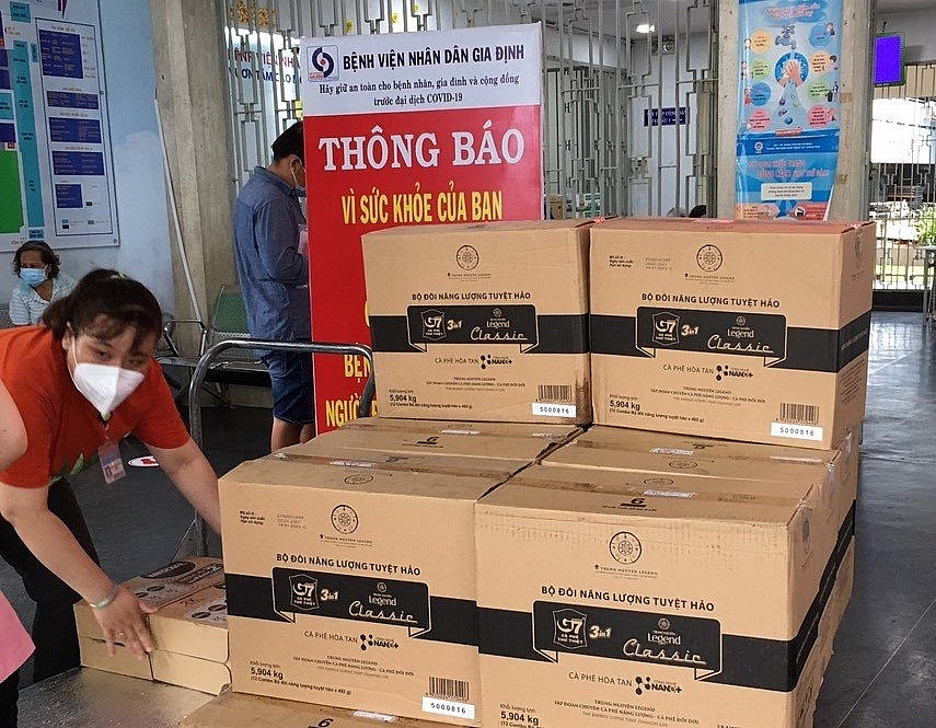 Báo Công Thương đồng hành cùng y, bác sĩ tuyến đầu chống dịch tại TP.HCM