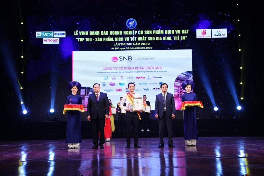 Công ty SNB vinh danh “Top 100 sản phẩm, dịch vụ tốt nhất cho gia đình và trẻ em”