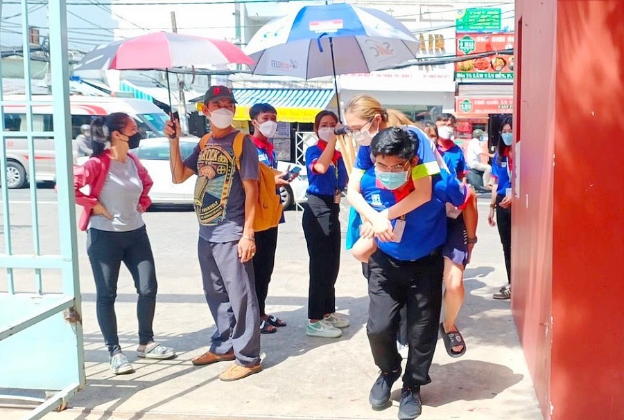 Đại học Nguyễn Tất Thành tích cực tham gia tiếp sức mùa thi